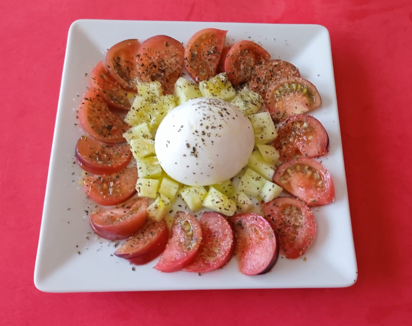 Tomate y algo más
